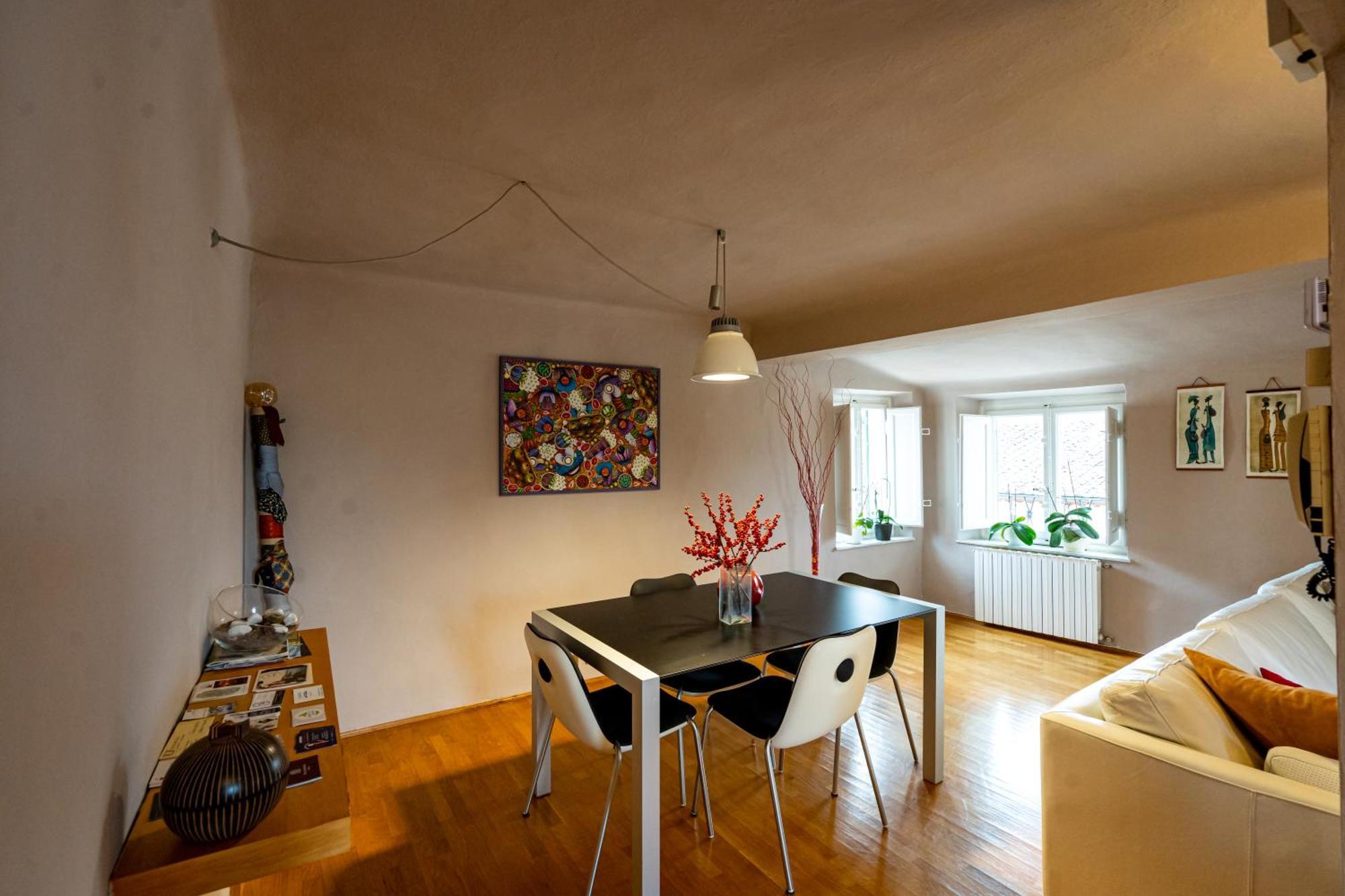 Cozy Apartment With A View On The City Walls Lucca Exterior photo
