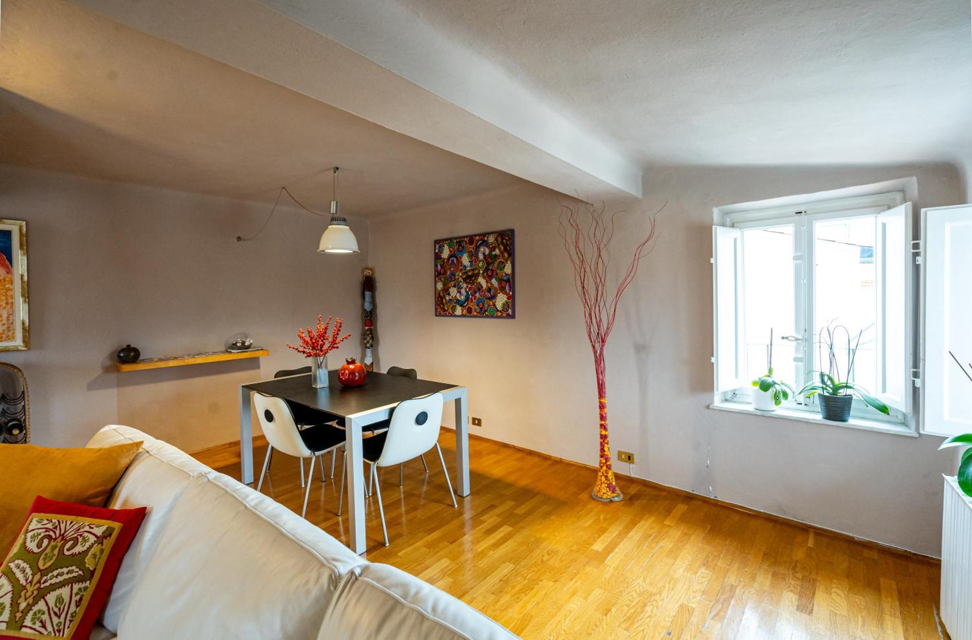 Cozy Apartment With A View On The City Walls Lucca Exterior photo
